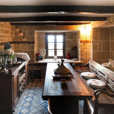 Chateau Cascara * Mourésion