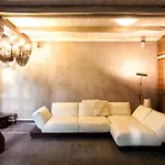 Villa Cascara