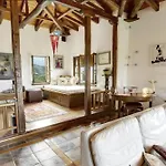 Villa Cascara Mouresi