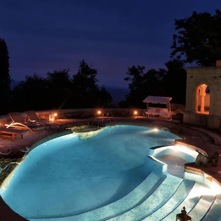 Villa Chateau Cascara